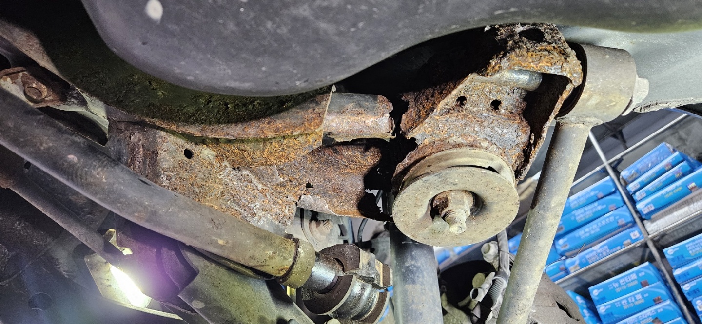 3695294320_PwhqWAgb_fcf66c40e1d952691326a494376bbb0a32212314.jpg 이미지크게보기